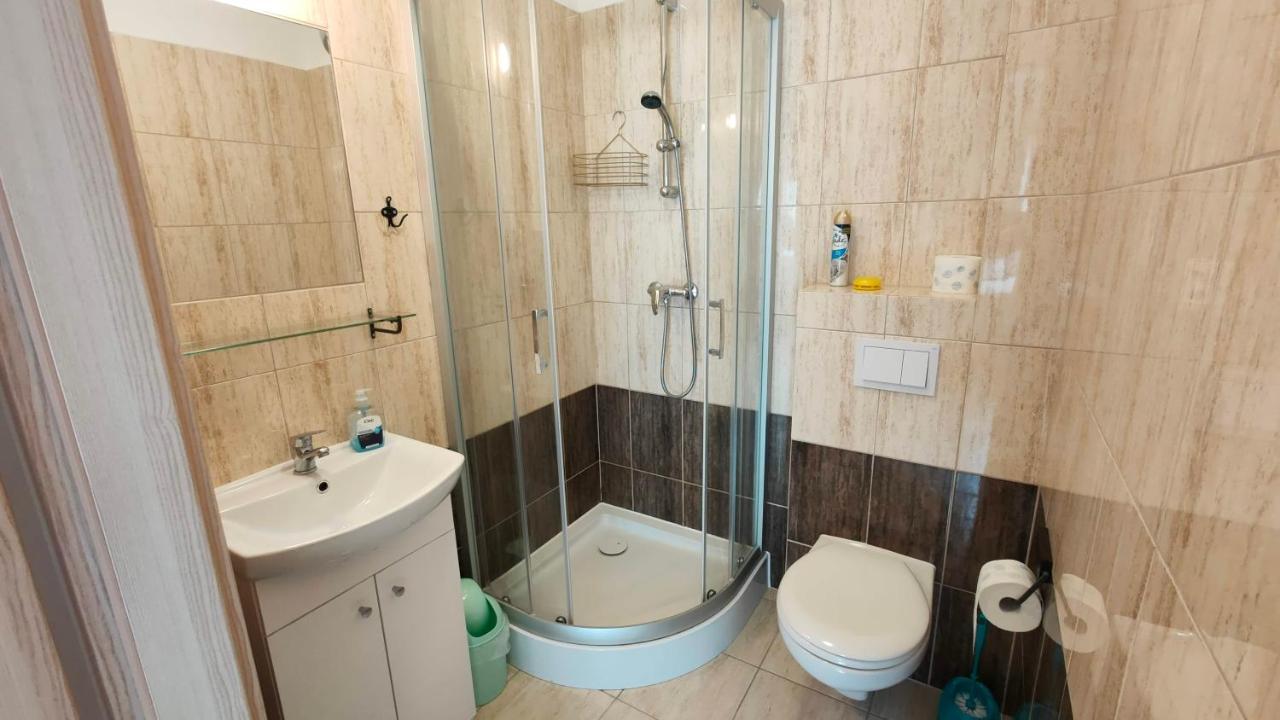 Apartamenty Przy Brzegu Рови Екстериор снимка